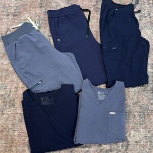 FIGS Women’s Scrubs Bundle Lot of 5